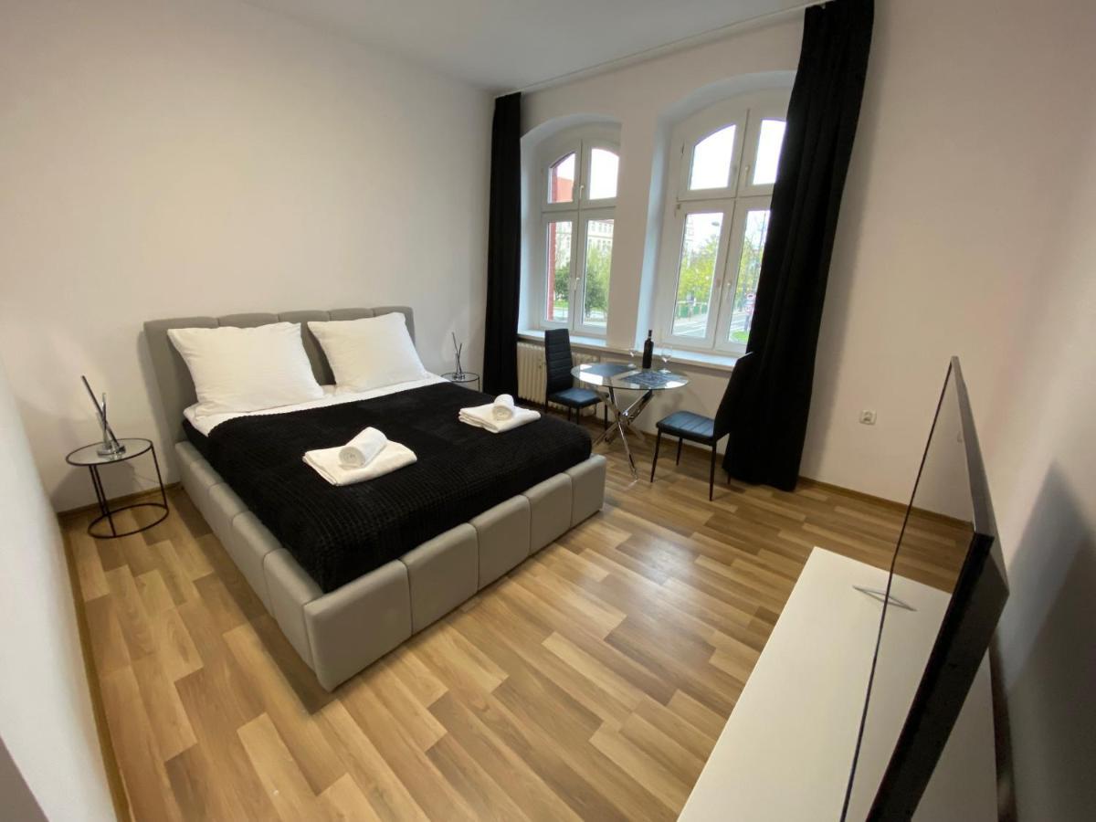 Vip Rooms Apartment Torun Exterior foto